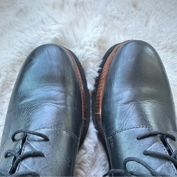 Black Leather Platform Oxfords - Picture 5 of 7
